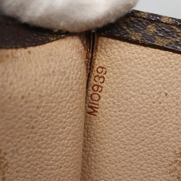 LOUIS VUITTON Monogram Sac Plat Hand Bag - Picture 13 of 16